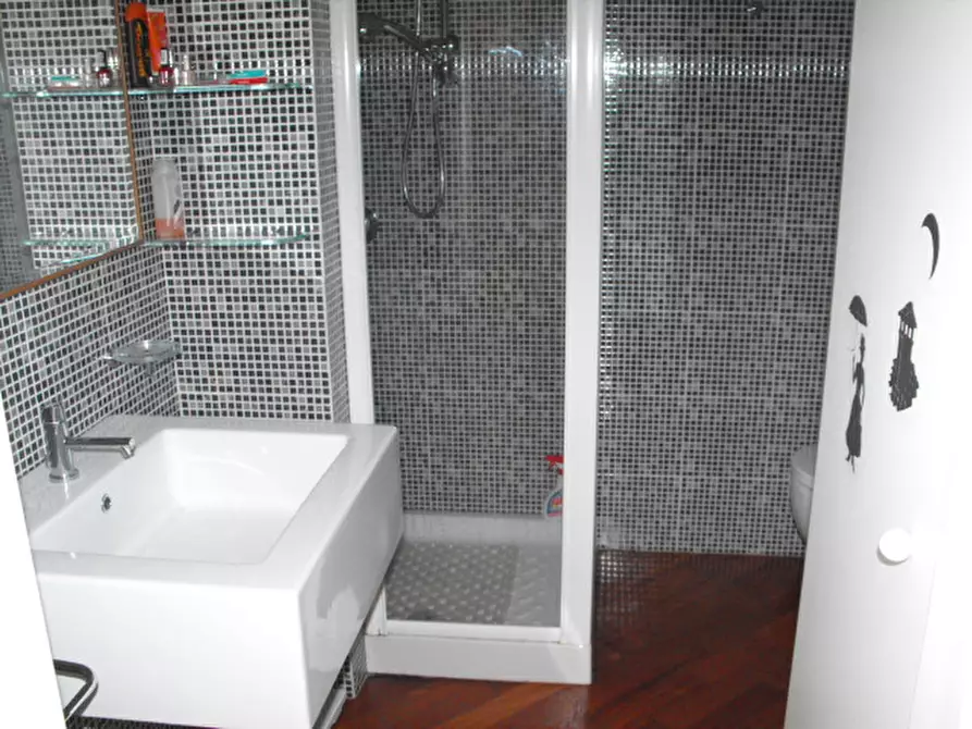 Immagine 9 di Appartamento in vendita  a Senigallia