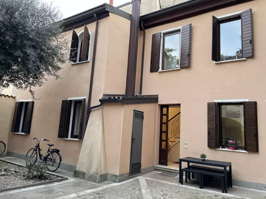 Immagine 1 di Villetta a schiera in affitto  in via Sperone Speroni a Padova