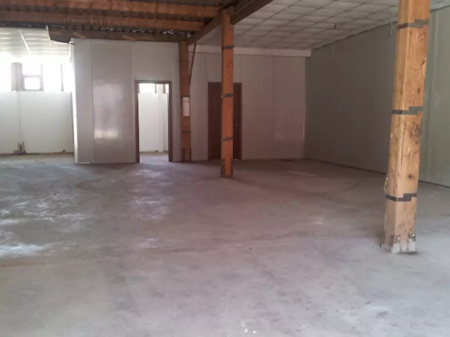 Immagine 3 di Capannone industriale in affitto  a Ferentino