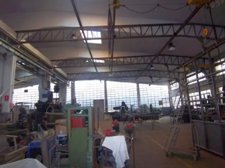 Immagine 10 di Laboratorio in affitto  in VIALE MONZA a Milano