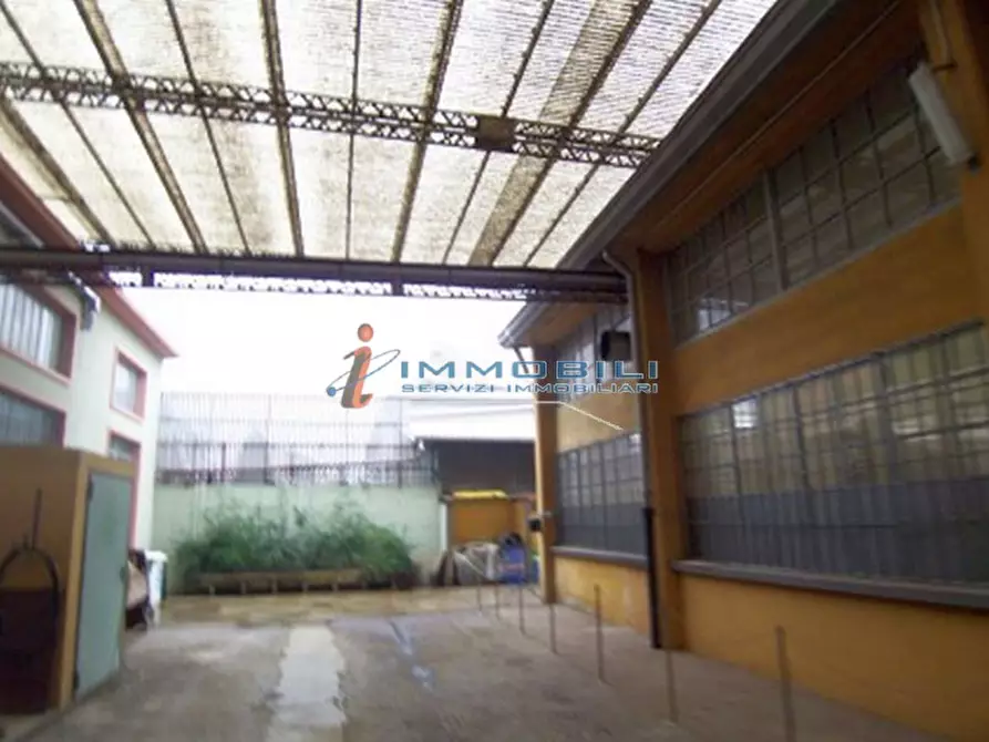 Immagine 6 di Capannone industriale in affitto  in VIALE MONZA a Milano