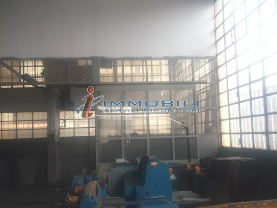 Immagine 12 di Capannone industriale in affitto  in VIALE MONZA a Milano