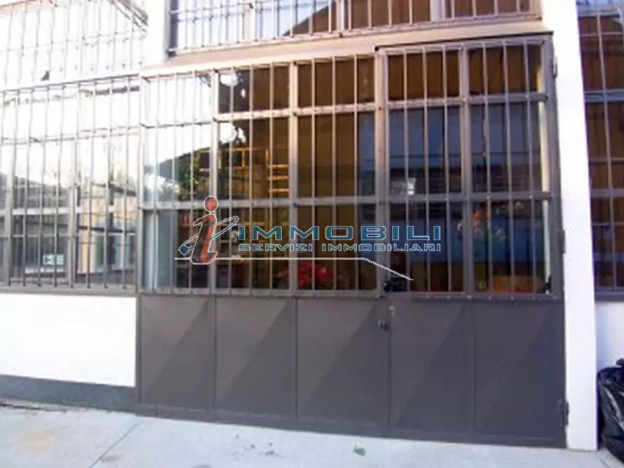 Immagine 15 di Capannone industriale in affitto  in VIALE MONZA a Milano