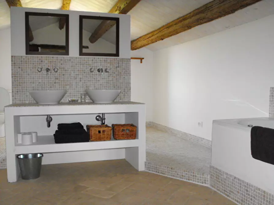 Immagine 61 di Casa indipendente in vendita  a Senigallia