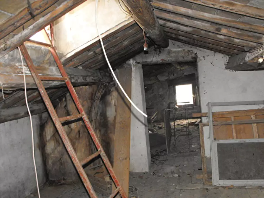 Immagine 4 di Rustico / casale in vendita  a Senigallia