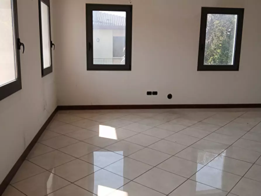 Immagine 6 di Ufficio in vendita  in via provinciale sud 63 a Fosso'