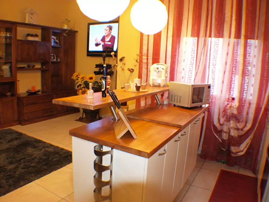 Immagine 19 di Appartamento in vendita  a Trecastelli