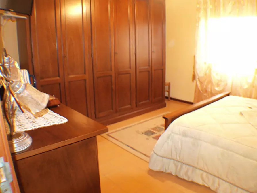 Immagine 28 di Appartamento in vendita  a Trecastelli