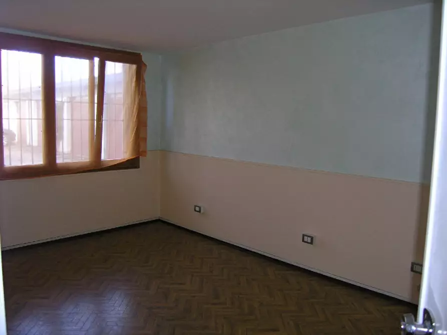 Immagine 2 di Ufficio in affitto  a Camposampiero