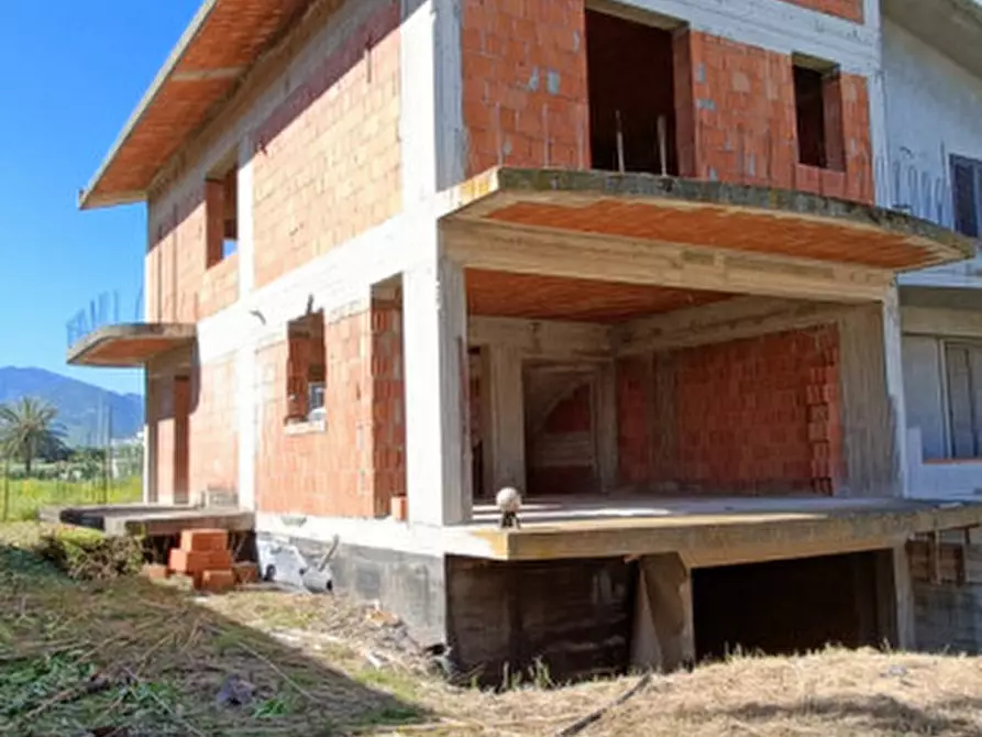 Immagine 10 di Casa bifamiliare in vendita  in via Due Torri, 18 a Milazzo