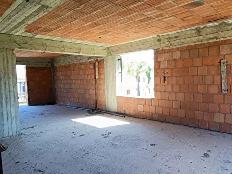 Immagine 17 di Casa bifamiliare in vendita  in via Due Torri, 18 a Milazzo