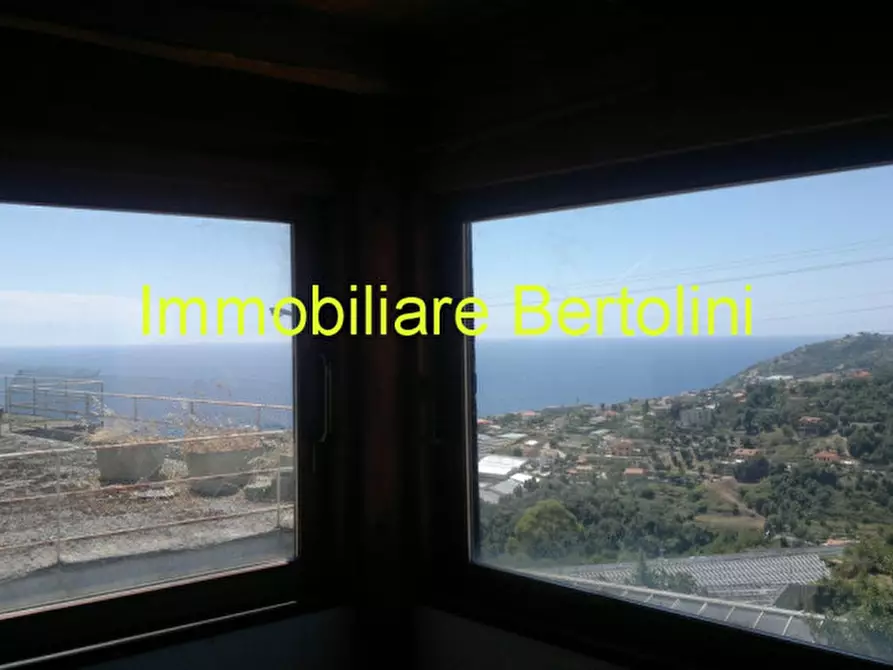 Immagine 4 di Casa bifamiliare in vendita  in via giosuè carducci a San Remo