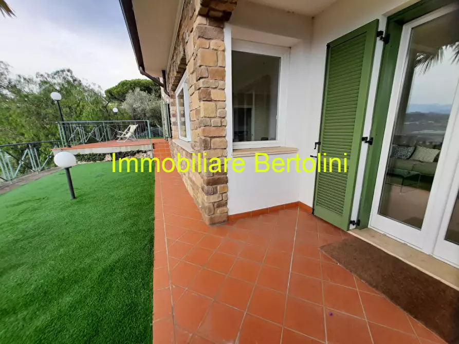 Immagine 5 di Villa in vendita  in Bordighera a Bordighera