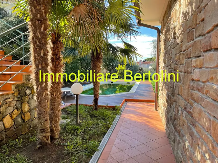 Immagine 6 di Villa in vendita  in Bordighera a Bordighera