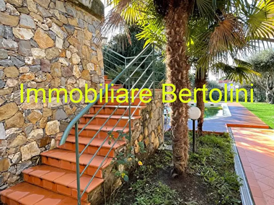 Immagine 7 di Villa in vendita  in Bordighera a Bordighera
