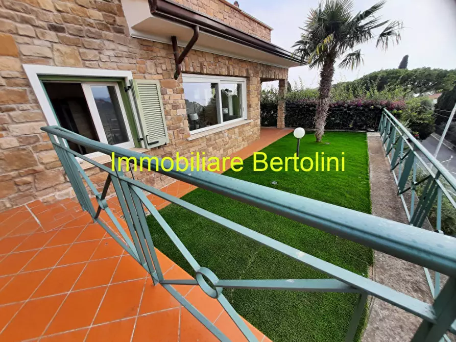 Immagine 42 di Villa in vendita  in Bordighera a Bordighera