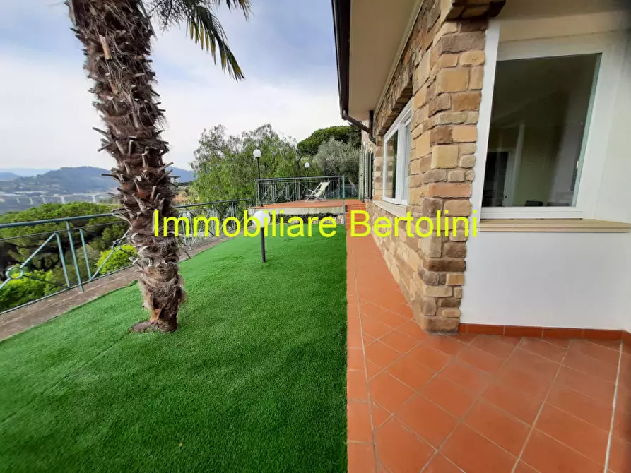 Immagine 45 di Villa in vendita  in Bordighera a Bordighera