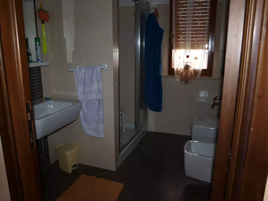 Immagine 10 di Appartamento in vendita  a Senigallia