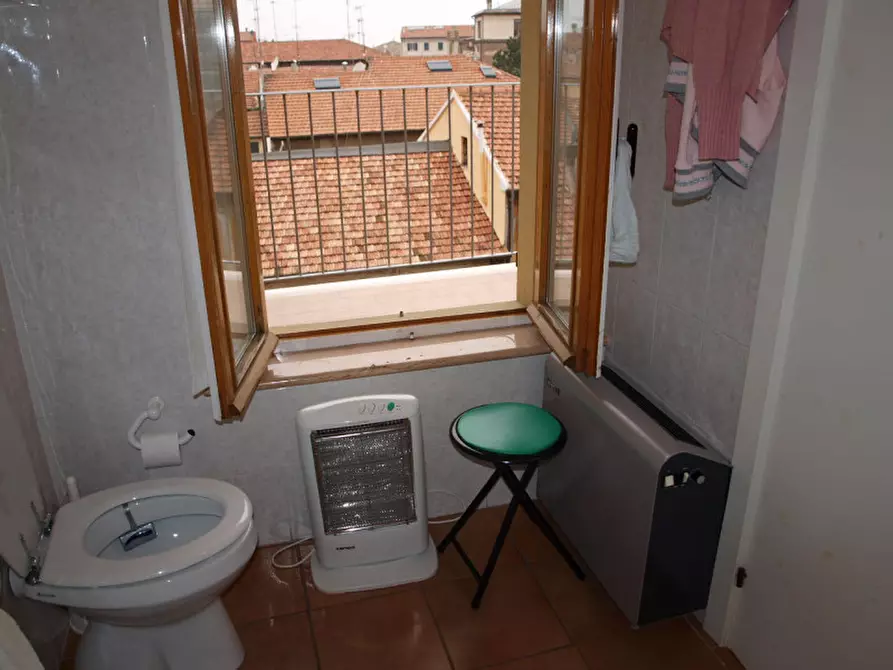 Immagine 10 di Appartamento in vendita  a Senigallia