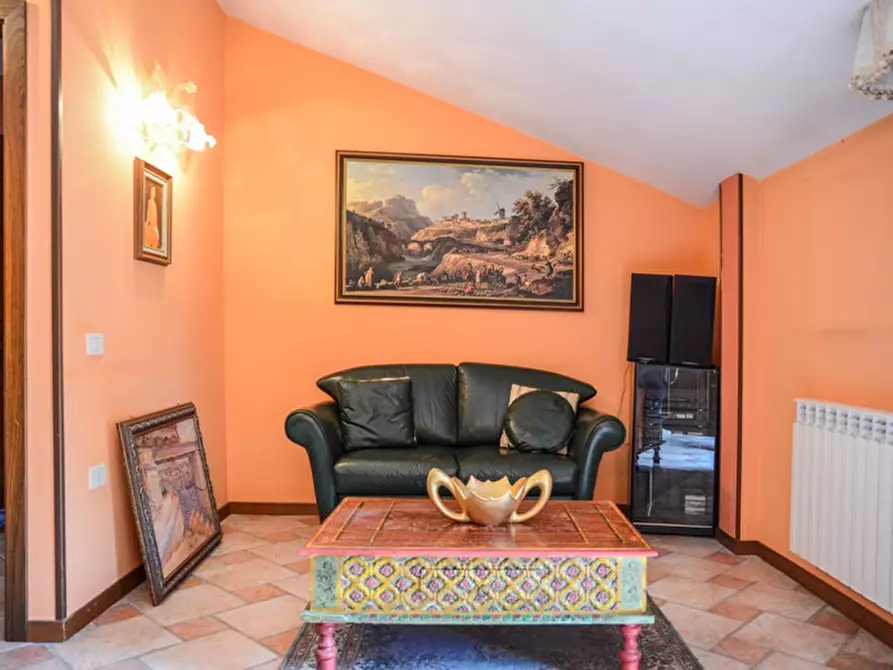 Immagine 3 di Appartamento in vendita  a Senigallia