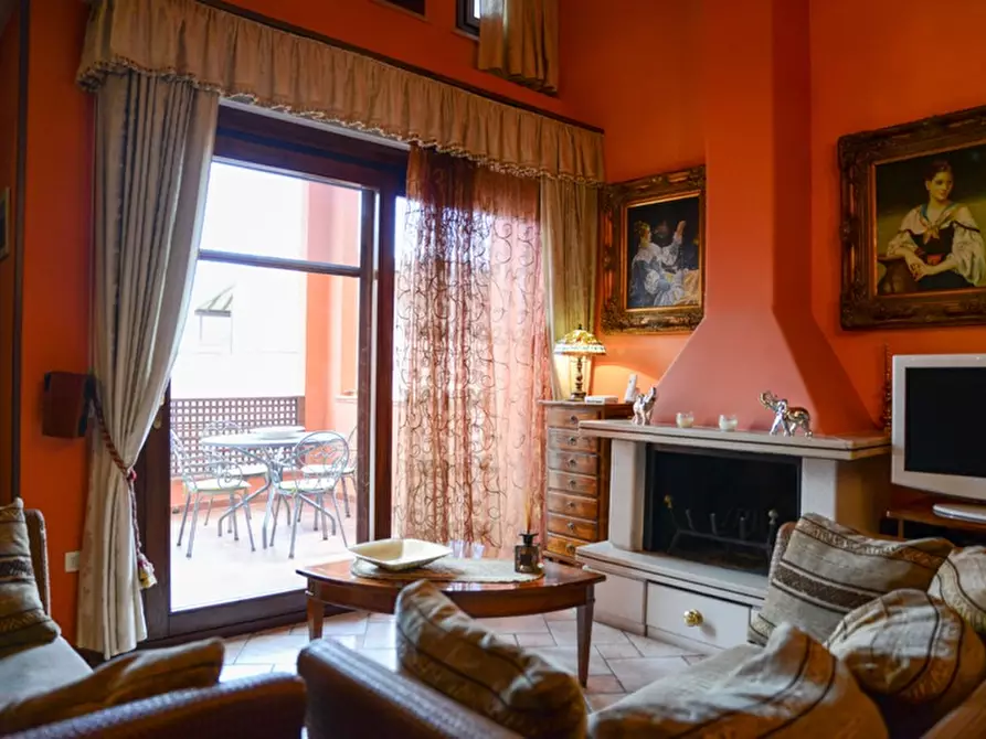 Immagine 16 di Appartamento in vendita  a Senigallia