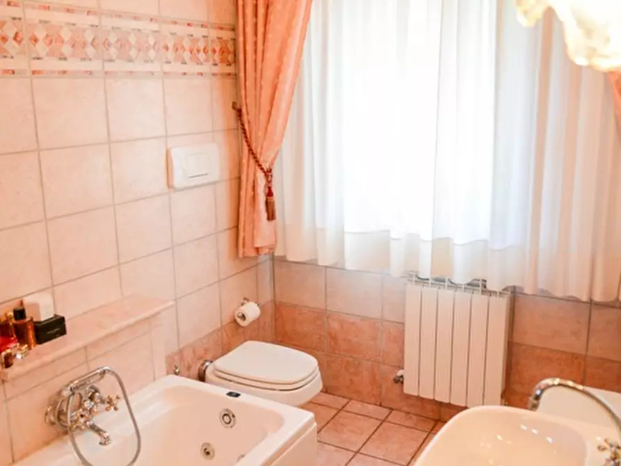 Immagine 32 di Appartamento in vendita  a Senigallia