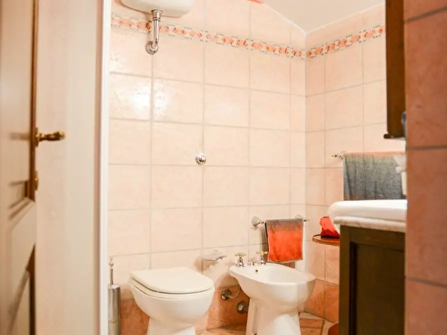 Immagine 38 di Appartamento in vendita  a Senigallia