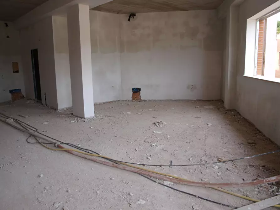 Immagine 2 di Negozio in vendita  a Corinaldo