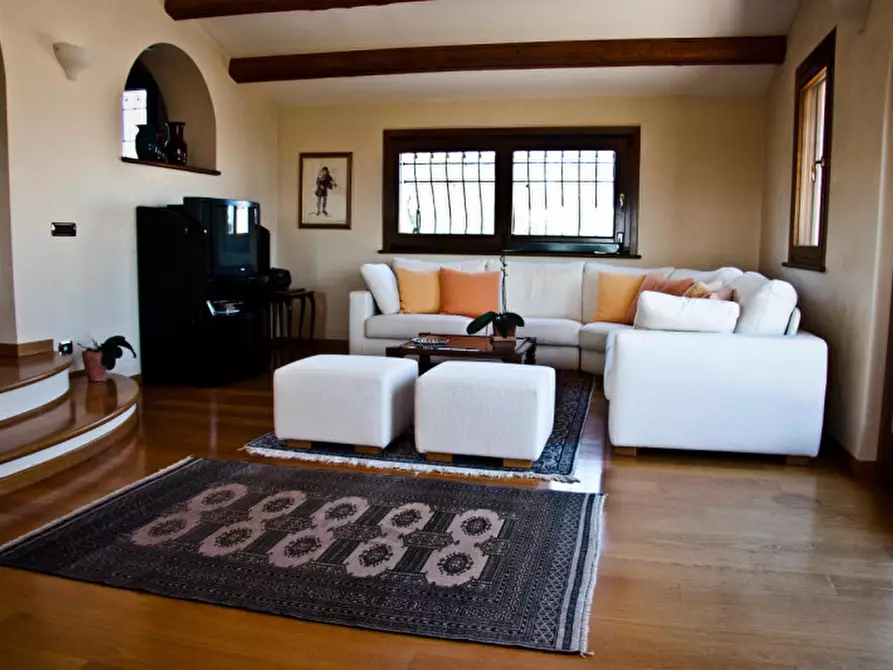 Immagine 5 di Casa indipendente in vendita  a Senigallia