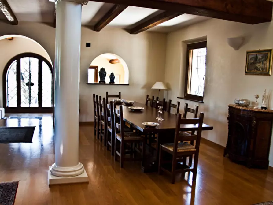 Immagine 7 di Casa indipendente in vendita  a Senigallia