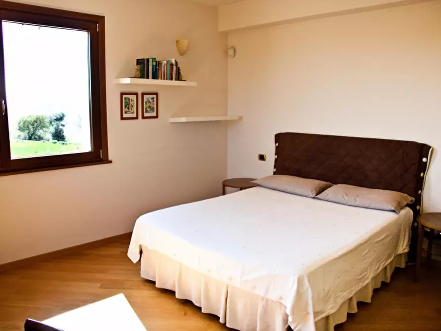 Immagine 8 di Casa indipendente in vendita  a Senigallia