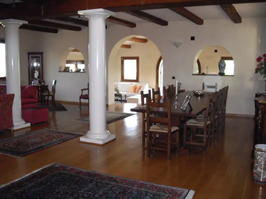 Immagine 15 di Casa indipendente in vendita  a Senigallia