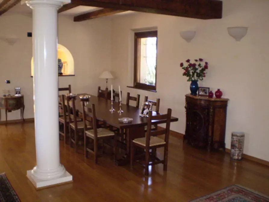 Immagine 25 di Casa indipendente in vendita  a Senigallia