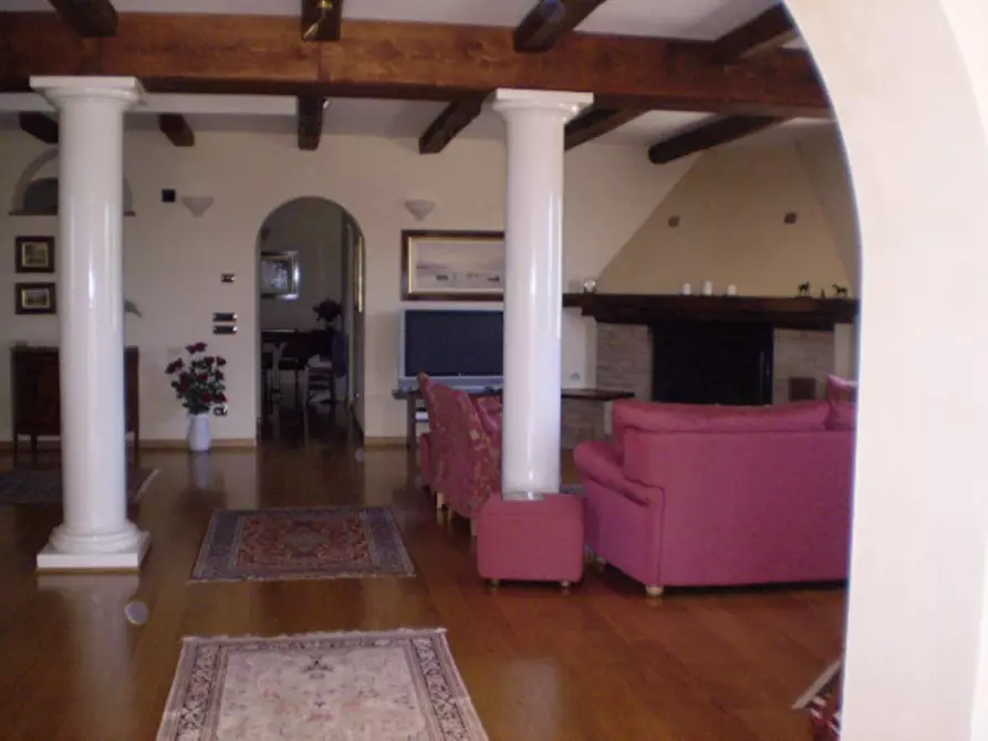 Immagine 28 di Casa indipendente in vendita  a Senigallia