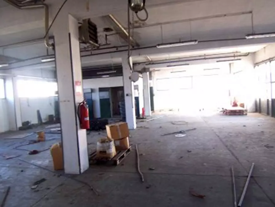 Immagine 4 di Ufficio in vendita  in VIA MONTE CASSINO a Baranzate