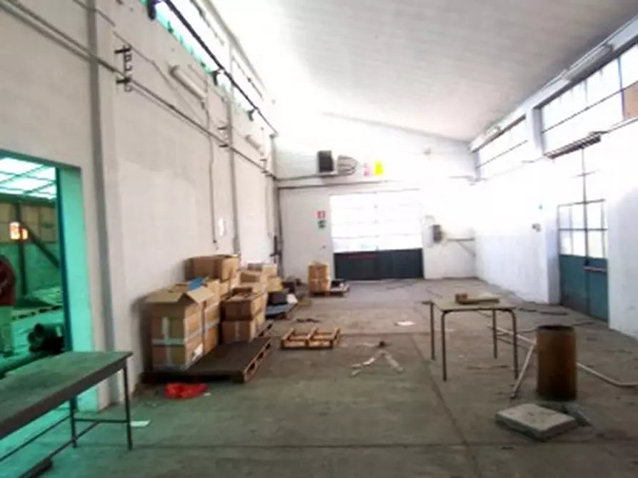 Immagine 15 di Terreno in vendita  in VIA MONTE CASSINO a Baranzate