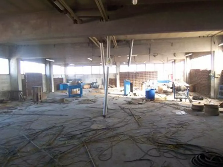 Immagine 20 di Terreno in vendita  in VIA MONTE CASSINO a Baranzate