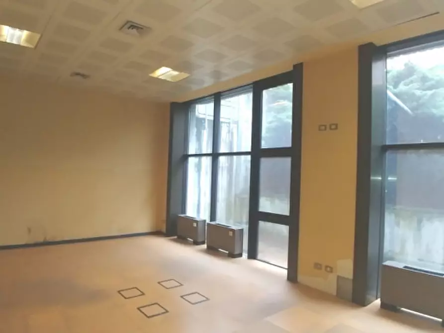 Immagine 19 di Ufficio in affitto  in VIA FANTOLI GAUDENZIO a Milano