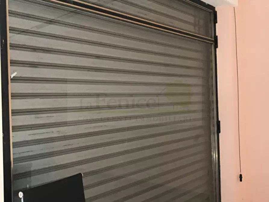 Immagine 1 di Negozio in affitto  in Medole a Medole