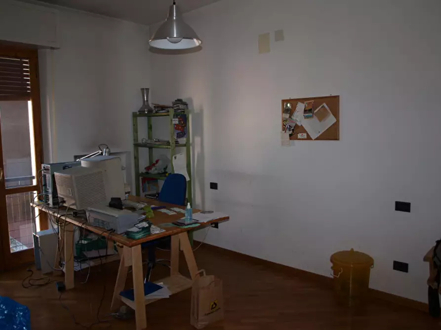 Immagine 21 di Appartamento in vendita  a Senigallia