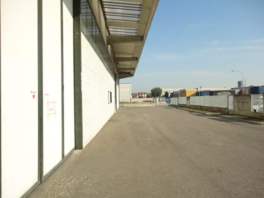 Immagine 8 di Capannone industriale in affitto  in ZAI a San Bonifacio