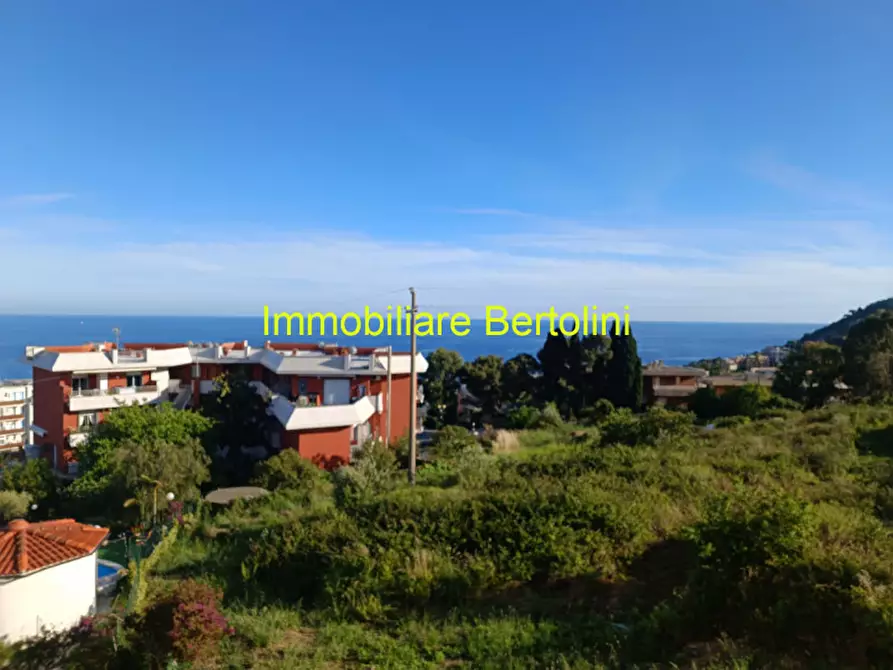 Immagine 1 di Appartamento in vendita  in via padre semeria a San Remo