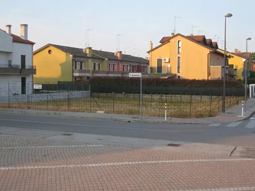 Immagine 2 di Terreno in vendita  in via Giuseppe Panni a Piove Di Sacco