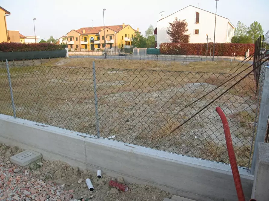 Immagine 4 di Terreno in vendita  in via Giuseppe Panni a Piove Di Sacco