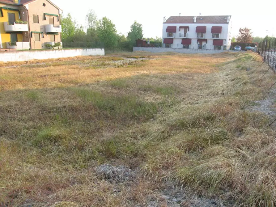 Immagine 3 di Terreno in vendita  in Gabriele D'Annunzio a Piove Di Sacco