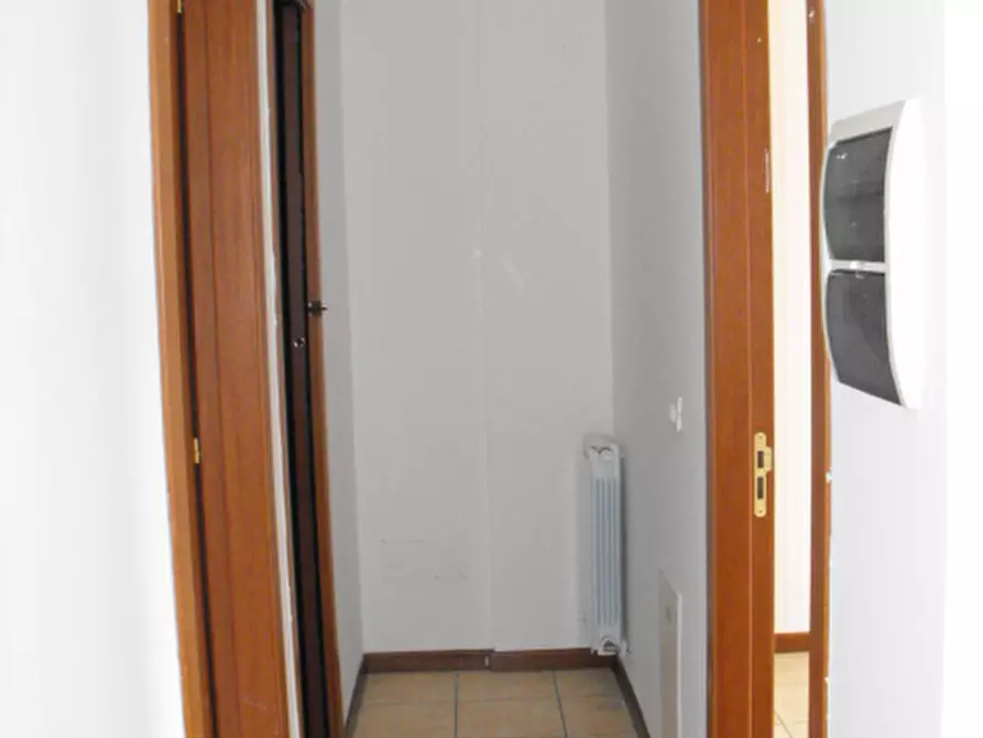 Immagine 2 di Appartamento in vendita  a Trecastelli