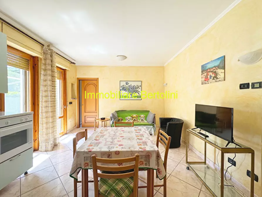 Immagine 4 di Appartamento in vendita  in VIA VAL D'OLIVI a San Remo