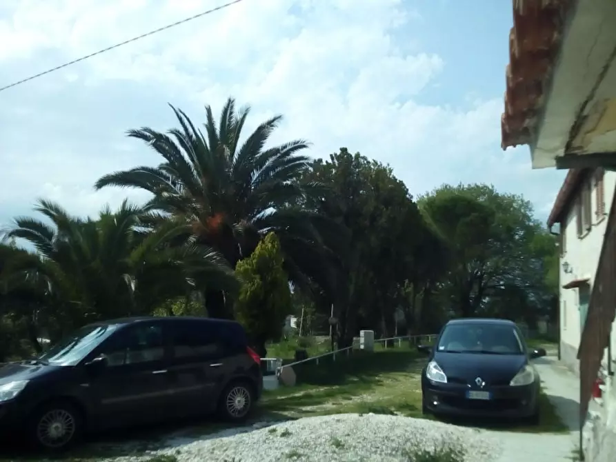 Immagine 10 di Rustico / casale in vendita  a Senigallia