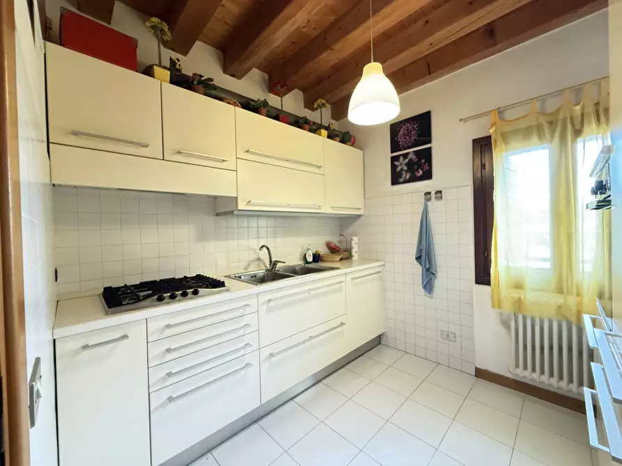 Immagine 7 di Appartamento in vendita  in via principe umberto a Este