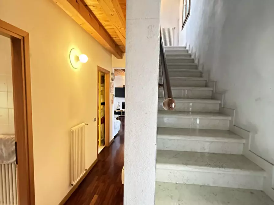 Immagine 11 di Appartamento in vendita  in via principe umberto a Este